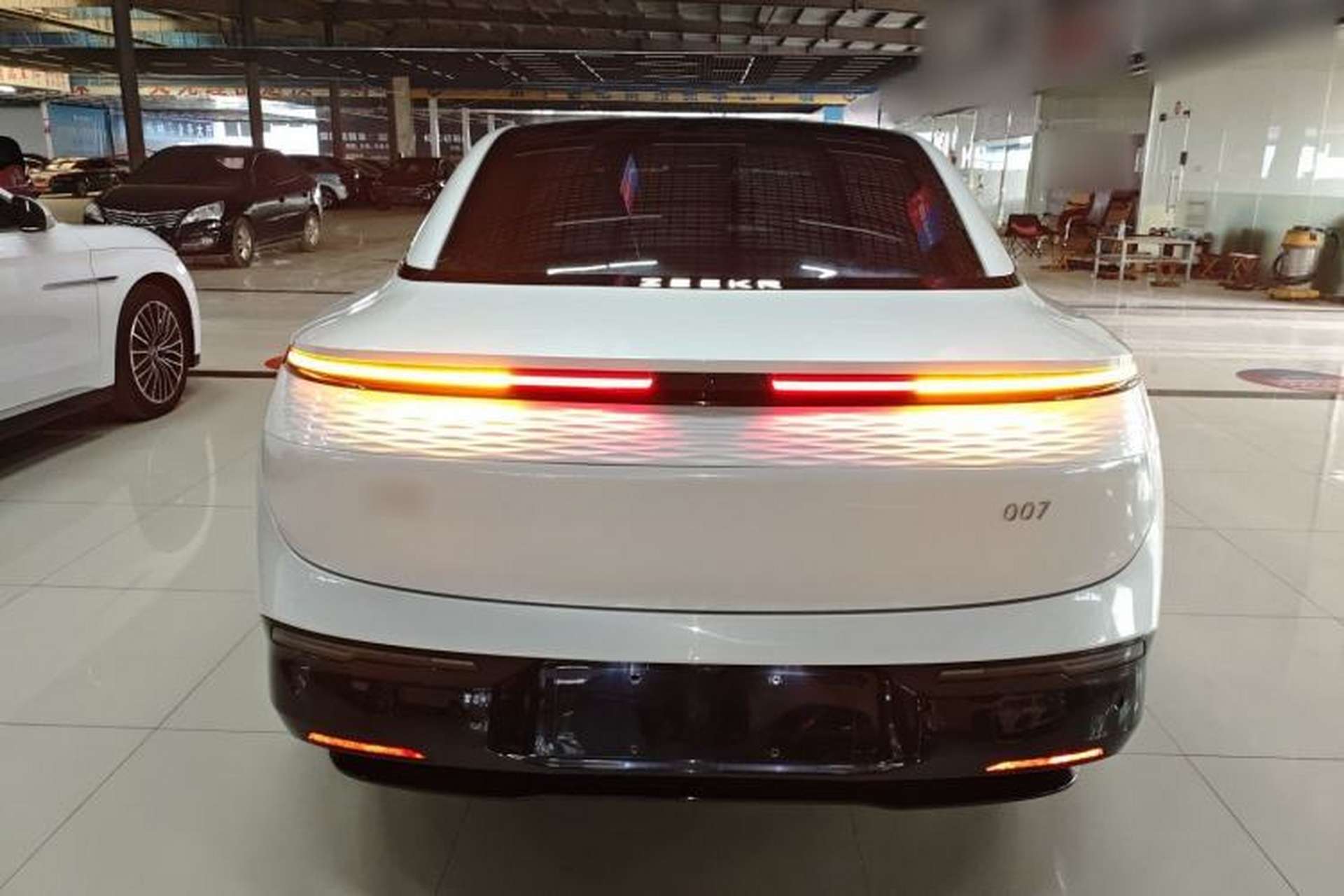 Used Zeekr 007 2024 Rear-Drive Intelligent Driving Version 100 kWh Exterior 4