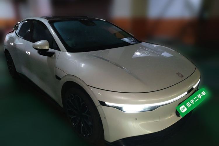 Used Zeekr 007 2024 Rear-Drive Version 75 kWh Front Right 45 Deg