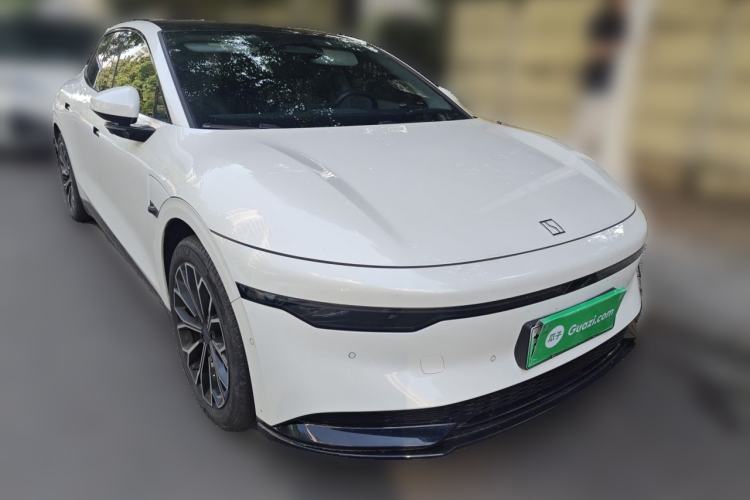 Used Zeekr 007 2024 Rear-Drive Version 75 kWh Front Right 45 Deg