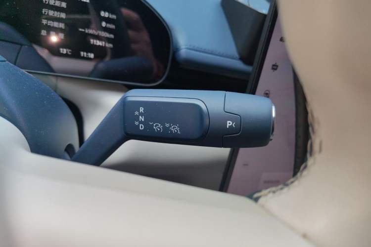 Used Zeekr 007 2024 Rear-Drive Intelligent Driving Version 75 kWh Gear Lever