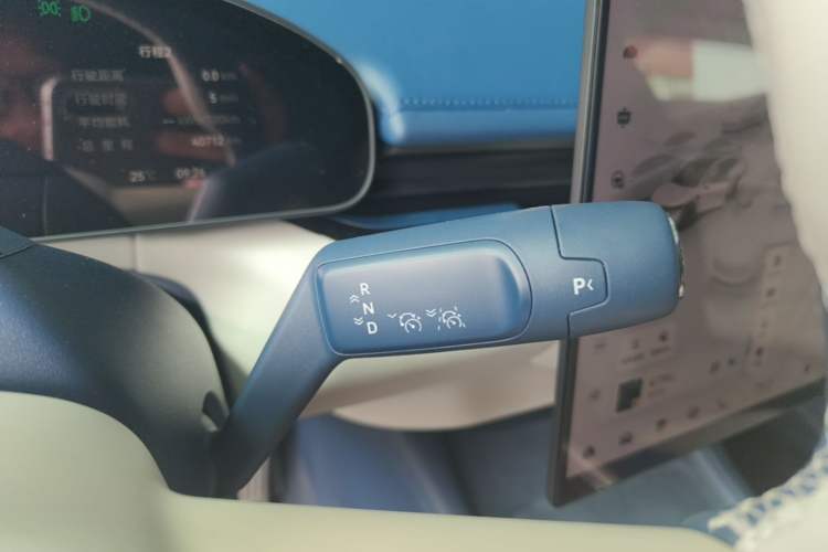 Used Zeekr 007 2024 Four-Wheel Drive Intelligent Driving Version 75 kWh Gear Lever