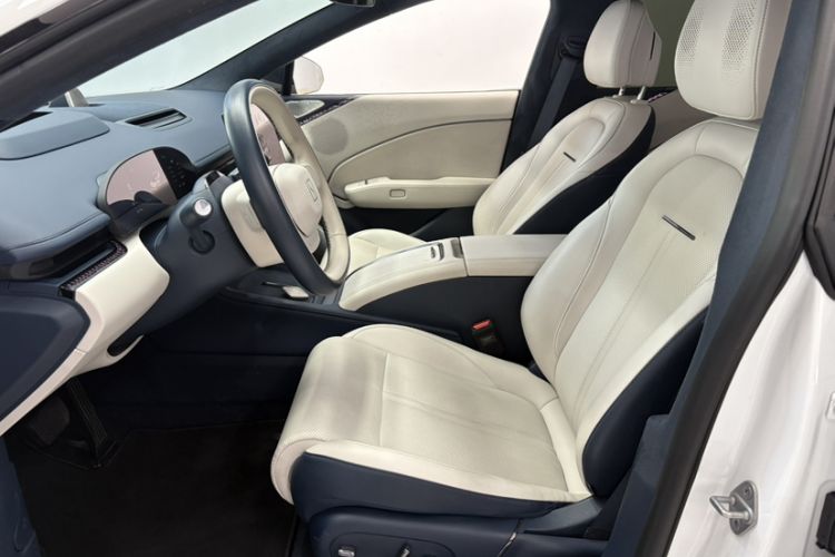 Used Zeekr 007 2024 Rear-Drive Intelligent Driving Version 75 kWh Interior 2