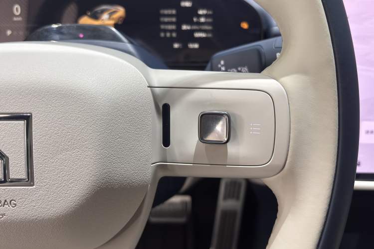 Used Zeekr 007 2024 Rear-Drive Intelligent Driving Version 100 kWh Interior 8