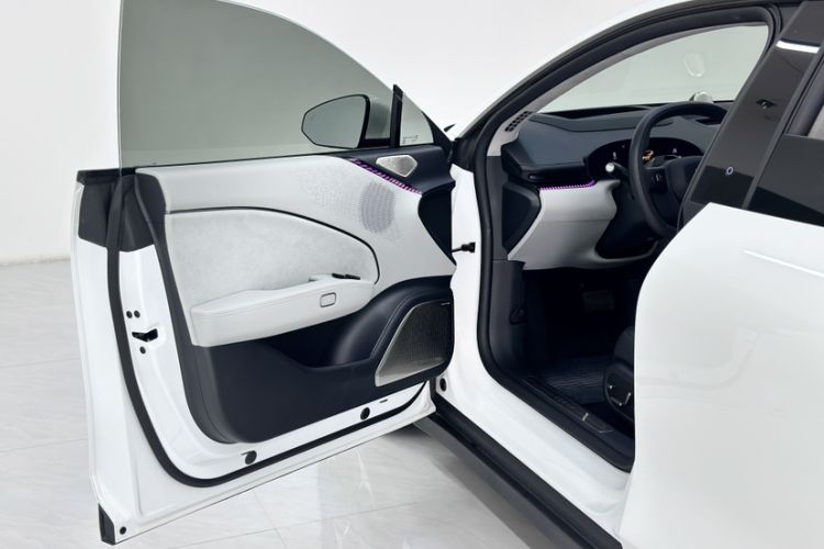 Used Zeekr 007 2024 Rear-Drive Intelligent Driving Version 100 kWh Interior 9