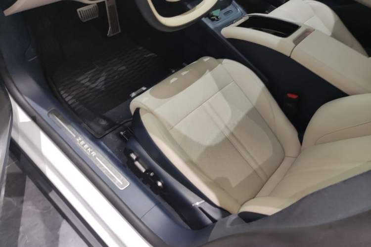 Used Zeekr 007 2024 Rear-Drive Intelligent Driving Version 100 kWh Left Front Seat
