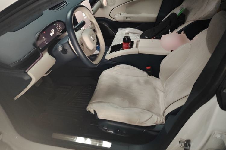 Used Zeekr 007 2024 Rear-Drive Enhanced Version 75 kWh Left Front Seat