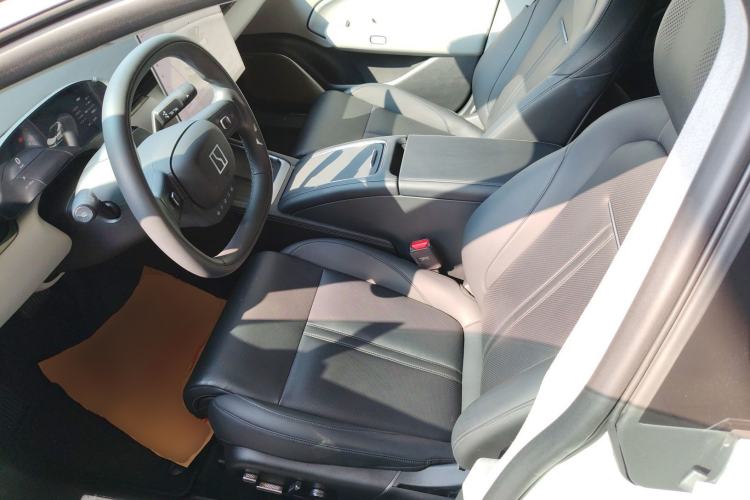 Used Zeekr 007 2024 Rear-Drive Intelligent Driving Version 75 kWh Left Front Seat