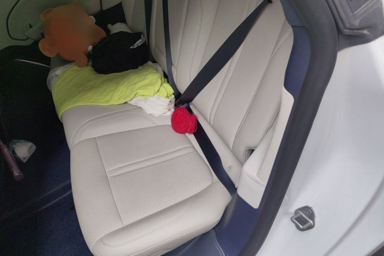 Used Zeekr 007 2024 Rear-Drive Intelligent Driving Version 75 kWh Left Rear Seat