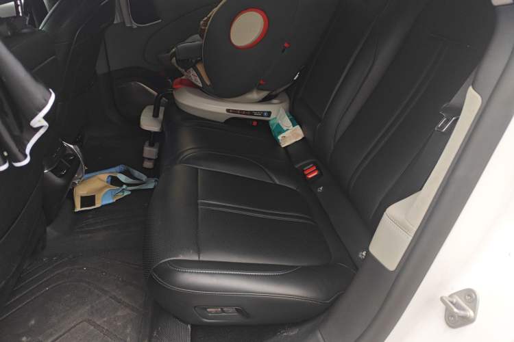 Used Zeekr 007 2024 Rear-Drive Intelligent Driving Version 75 kWh Left Rear Seat