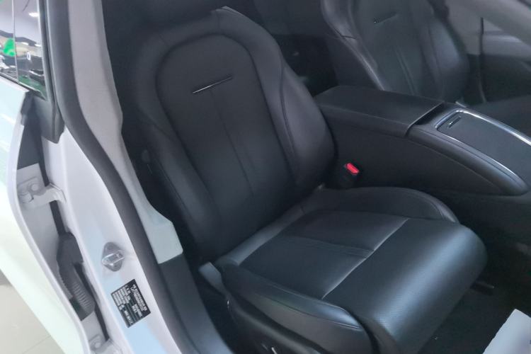 Used Zeekr 007 2024 Rear-Drive Enhanced Version 100 kWh Right Front Seat