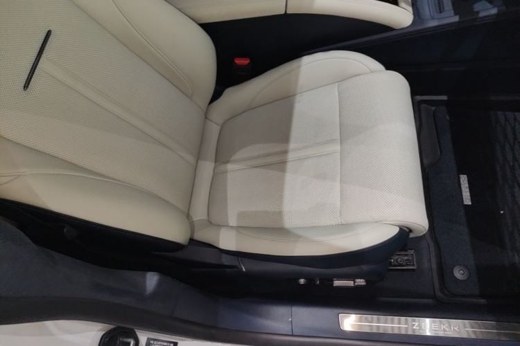 Used Zeekr 007 2024 Rear-Drive Intelligent Driving Version 100 kWh Right Front Seat