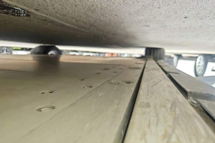 Used Zeekr 007 2024 Rear-Drive Enhanced Version 75 kWh Right Side Sill