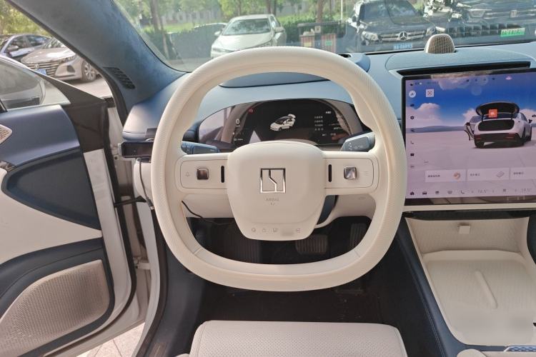 Used Zeekr 007 2024 Rear-Drive Enhanced Version 75 kWh Steering Wheel
