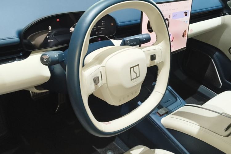 Used Zeekr 007 2024 Four-Wheel Drive Intelligent Driving Version 75 kWh Steering Wheel