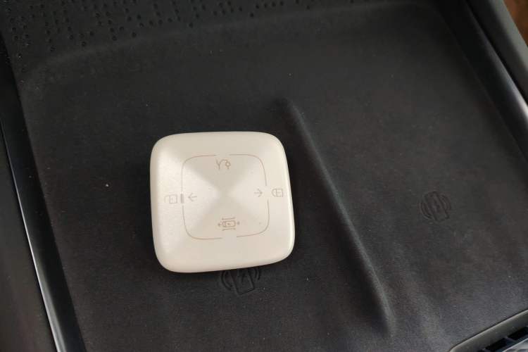 Used Zeekr 007 2024 Rear-Drive Intelligent Driving Version 75 kWh Vehicle Key