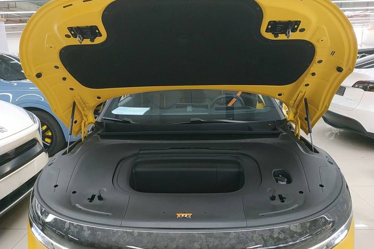 Used Zeekr 007 2024 Four-Wheel-Drive Performance Version 100 kWh Engine Bay