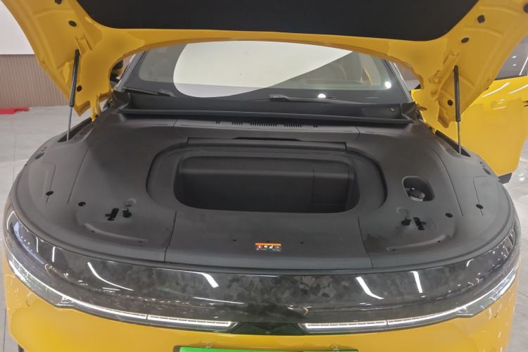 Used Zeekr 007 2024 Four-Wheel-Drive Performance Version 100 kWh Engine Bay