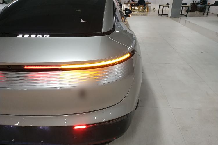 Used Zeekr 007 2024 Rear-Drive Intelligent Driving Version 100 kWh Exterior 6