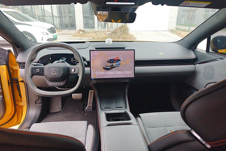 Used Zeekr 007 2024 Four-Wheel-Drive Performance Version 100 kWh Interior 2