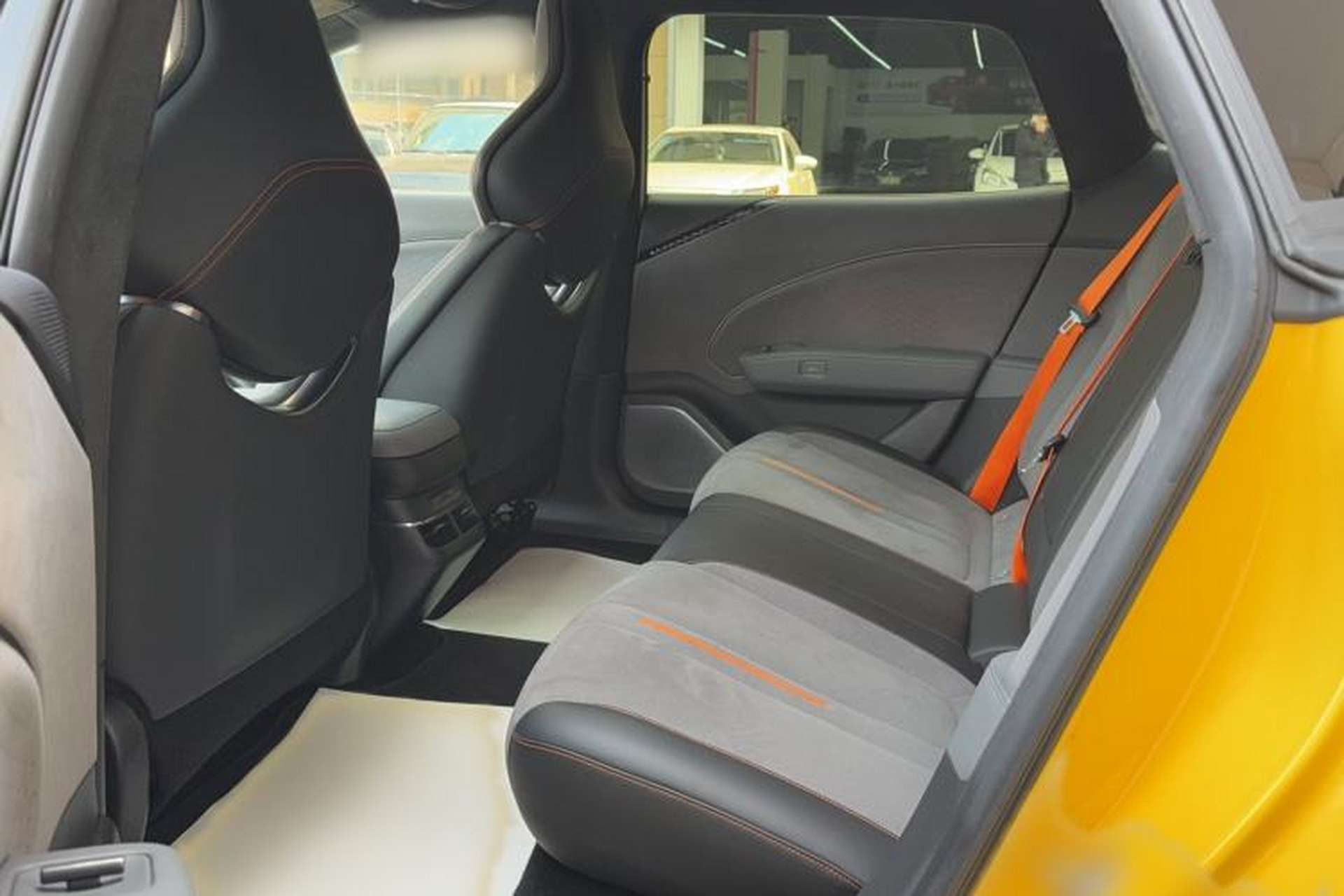 Used Zeekr 007 2024 Four-Wheel-Drive Performance Version 100 kWh Interior 2