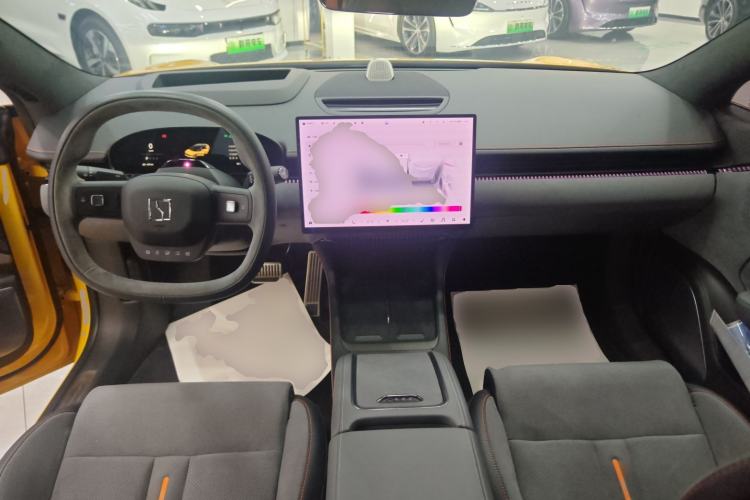 Used Zeekr 007 2024 Four-Wheel-Drive Performance Version 100 kWh Interior 2