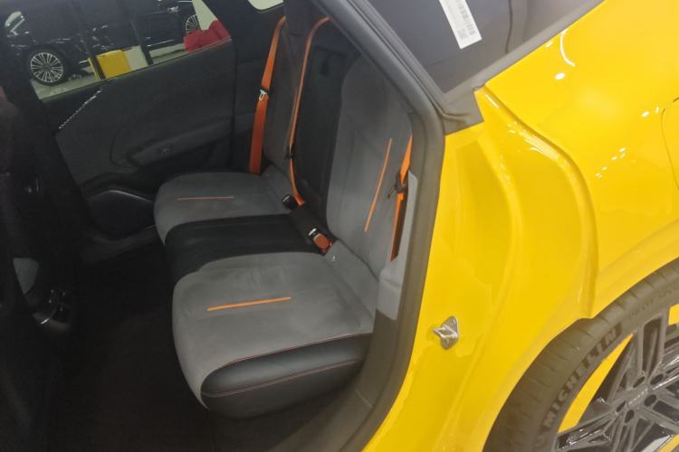 Used Zeekr 007 2024 Four-Wheel-Drive Performance Version 100 kWh Interior 4