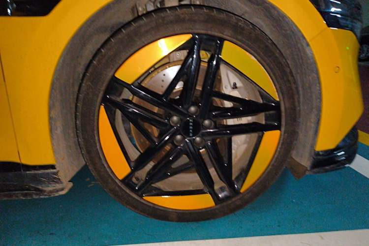 Used Zeekr 007 2024 Four-Wheel-Drive Performance Version 100 kWh Right Front Wheel Hub
