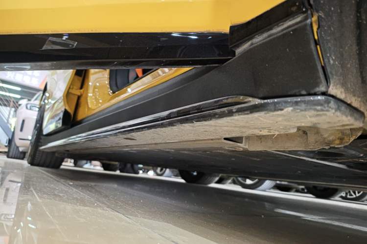Used Zeekr 007 2024 Four-Wheel-Drive Performance Version 100 kWh Right Side Sill