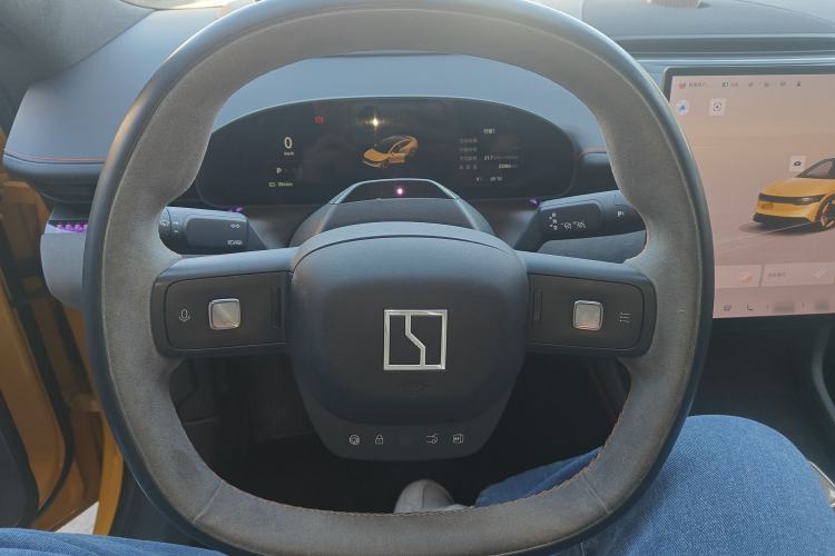 Used Zeekr 007 2024 Four-Wheel-Drive Performance Version 100 kWh Steering Wheel
