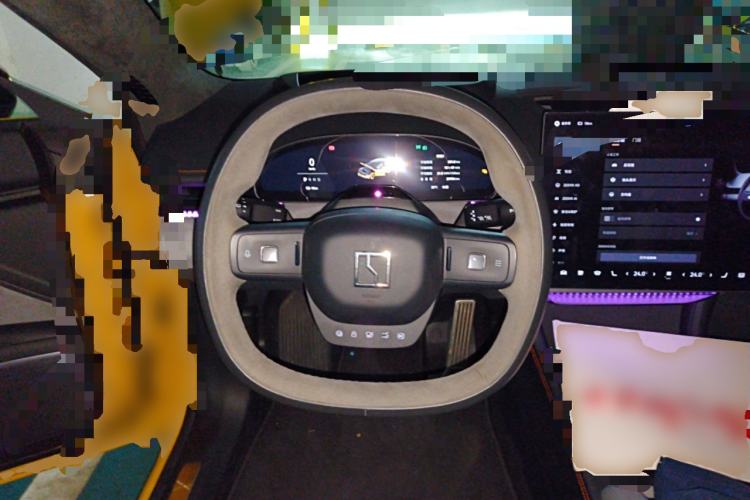 Used Zeekr 007 2024 Four-Wheel-Drive Performance Version 100 kWh Steering Wheel