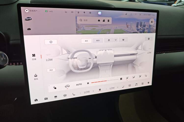 Used Zeekr 007 2025 Long-Range Rear-Wheel-Drive Intelligent Driving Version 100 kWh Audio And AC Panel