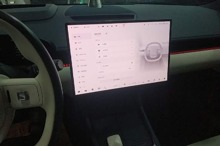 Used Zeekr 007 2025 Long-Range Rear-Wheel-Drive Intelligent Driving Version 100 kWh Audio And AC Panel