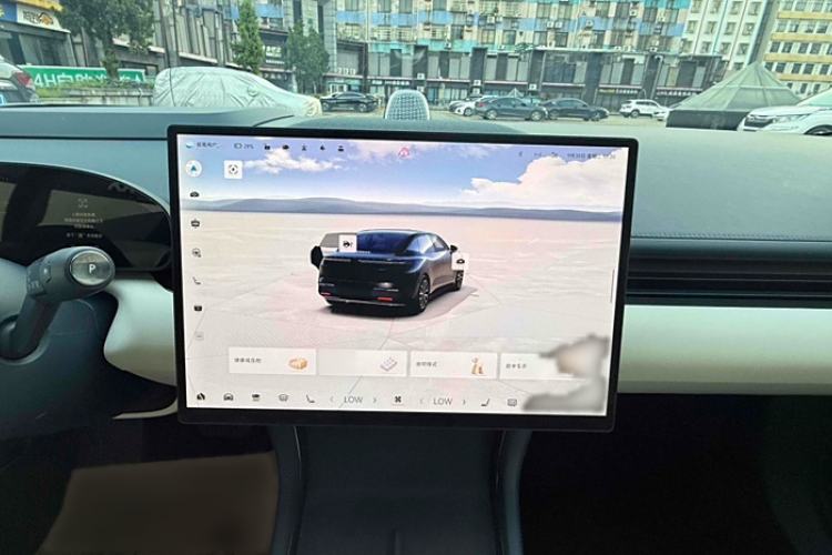 Used Zeekr 007 2025 Rear-Drive Intelligent Driving Version 75 kWh Audio And AC Panel