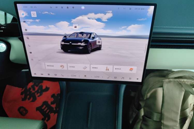 Used Zeekr 007 2025 Long-Range Rear-Wheel-Drive Intelligent Driving Version 100 kWh Audio And AC Panel