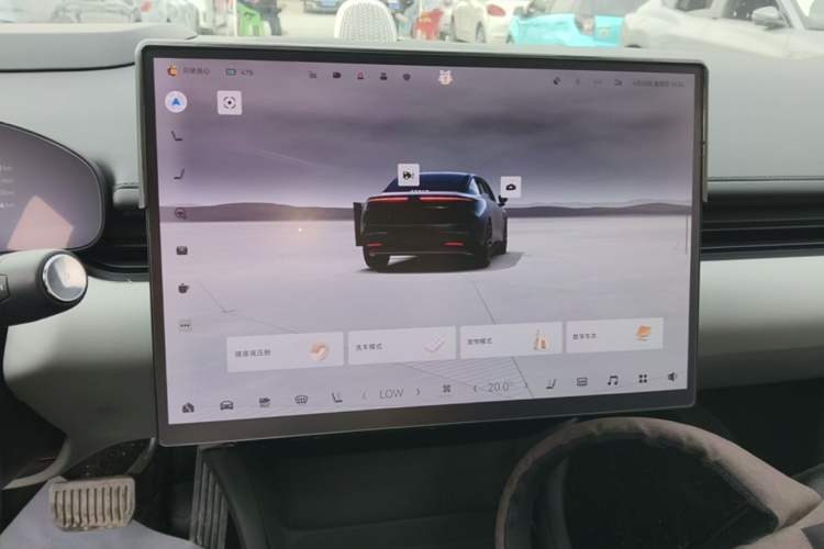 Used Zeekr 007 2025 Rear-Drive Intelligent Driving Version 75 kWh Audio And AC Panel