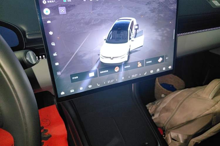 Used Zeekr 007 2025 Long-Range Rear-Wheel-Drive Intelligent Driving Version 100 kWh Audio And AC Panel