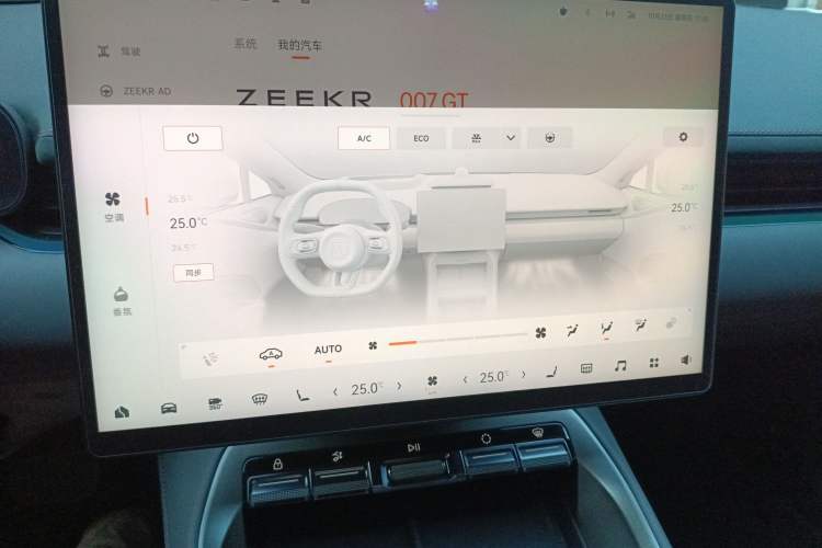 Used Zeekr 007 2025 Long-Range All-Wheel-Drive Intelligent Driving Version 100 kWh Audio And AC Panel