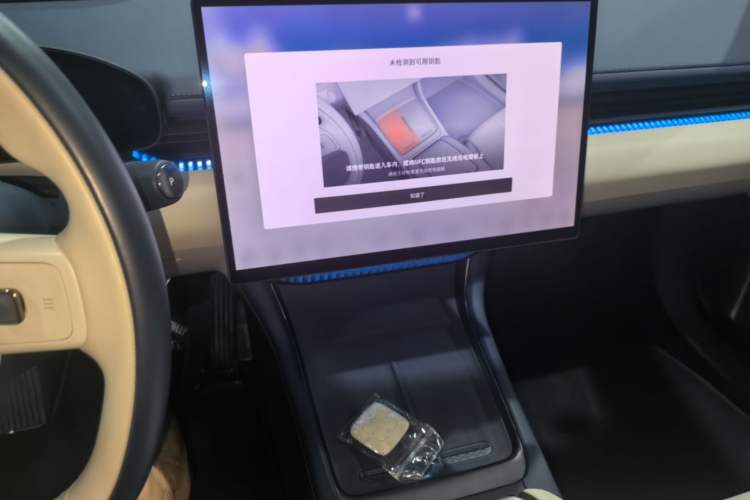 Used Zeekr 007 2025 Long-Range Rear-Wheel-Drive Intelligent Driving Version 100 kWh Audio And AC Panel