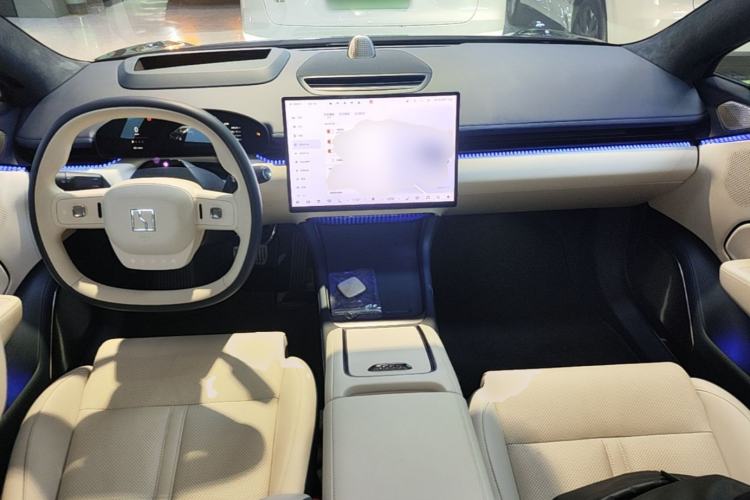 Used Zeekr 007 2025 Long-Range Rear-Wheel-Drive Intelligent Driving Version 100 kWh Center Console