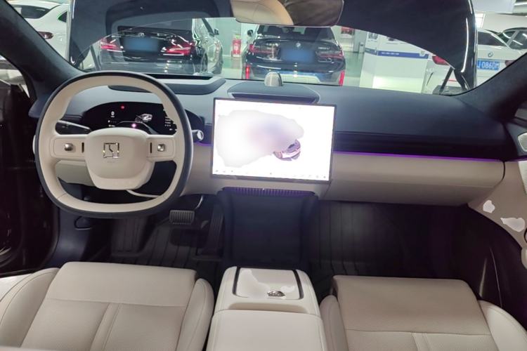 Used Zeekr 007 2025 Rear-Drive Intelligent Driving Version 75 kWh Center Console