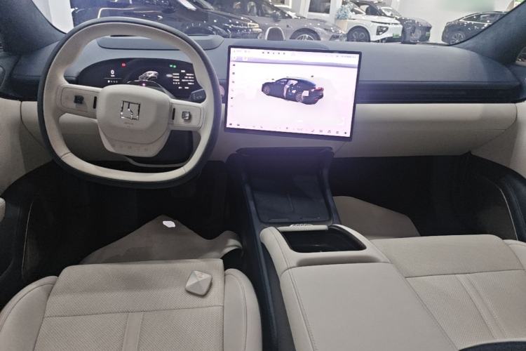 Used Zeekr 007 2025 Rear-Drive Intelligent Driving Version 75 kWh Center Console