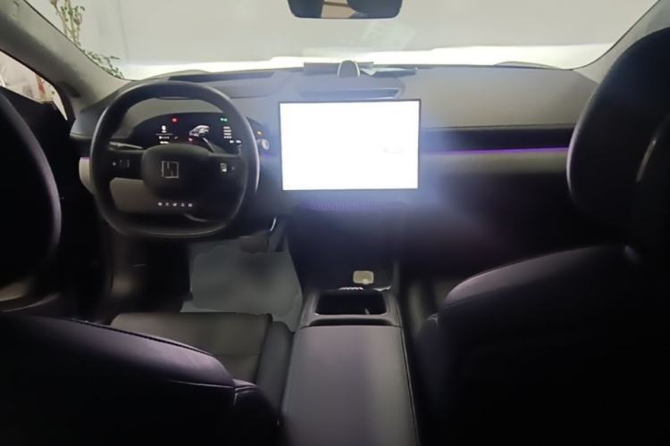 Used Zeekr 007 2025 Four-Wheel Drive Intelligent Driving Version 75 kWh Center Console