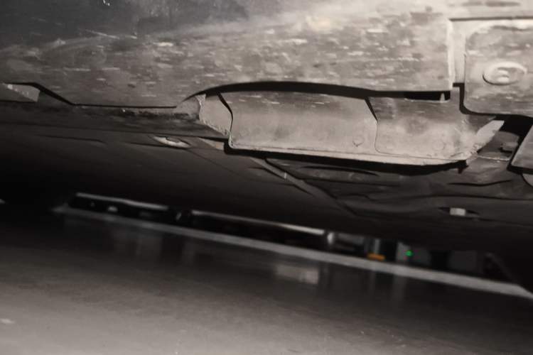 Used Zeekr 007 2025 Long-Range Rear-Wheel-Drive Intelligent Driving Version 100 kWh Chassis Front Right