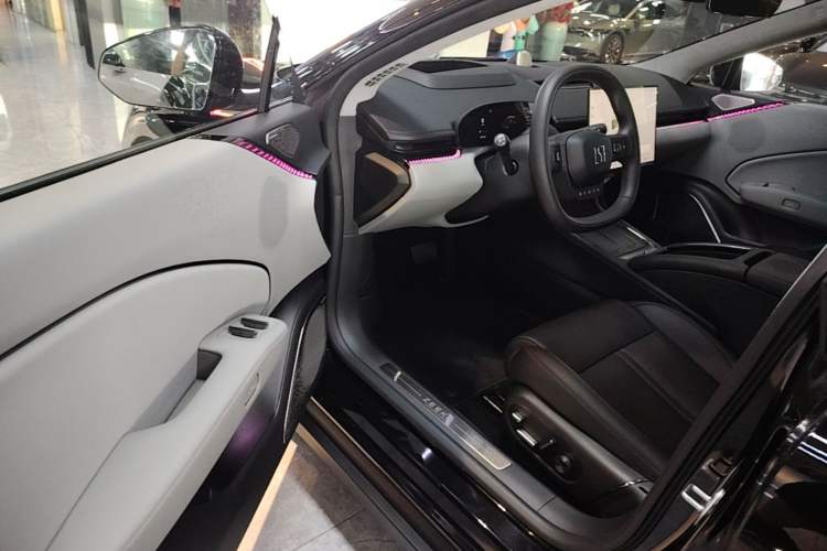 Used Zeekr 007 2025 Long-Range Rear-Wheel-Drive Intelligent Driving Version 100 kWh Driver Seat