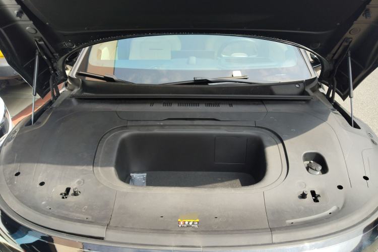 Used Zeekr 007 2025 Long-Range Rear-Wheel-Drive Intelligent Driving Version 100 kWh Engine Bay