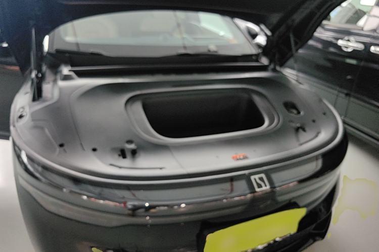 Used Zeekr 007 2025 Long-Range Rear-Wheel-Drive Intelligent Driving Version 100 kWh Engine Bay