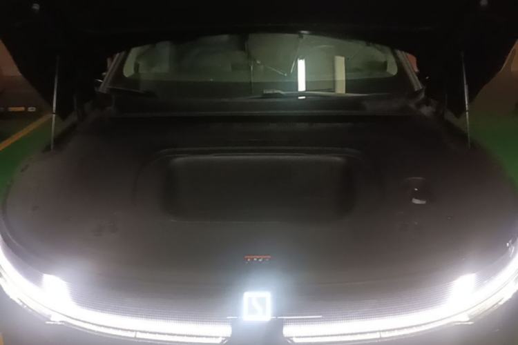 Used Zeekr 007 2025 Long-Range Rear-Wheel-Drive Intelligent Driving Version 100 kWh Engine Bay