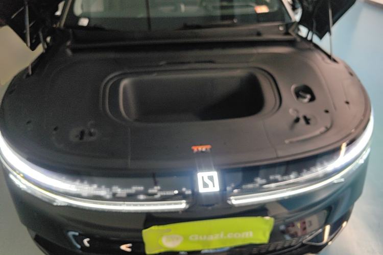 Used Zeekr 007 2025 Long-Range Rear-Wheel-Drive Intelligent Driving Version 100 kWh Engine Bay