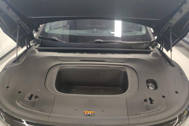 Used Zeekr 007 2025 Rear-Drive Intelligent Driving Version 75 kWh Engine Bay