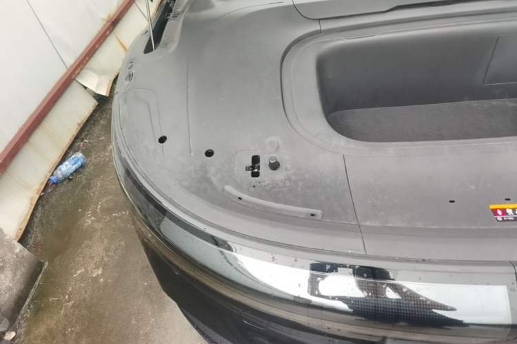 Used Zeekr 007 2025 Long-Range Rear-Wheel-Drive Intelligent Driving Version 100 kWh Engine Bay Right
